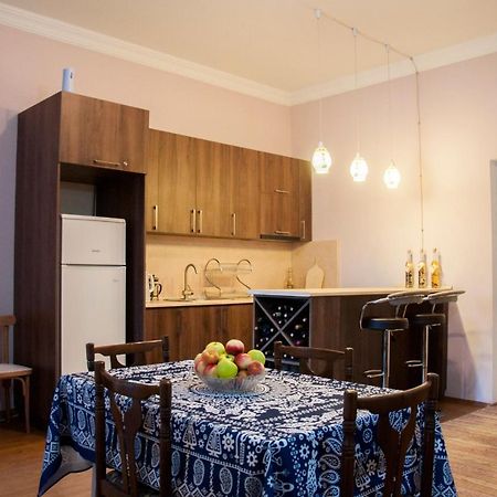 Guest House Lile Tbilisi Exterior photo