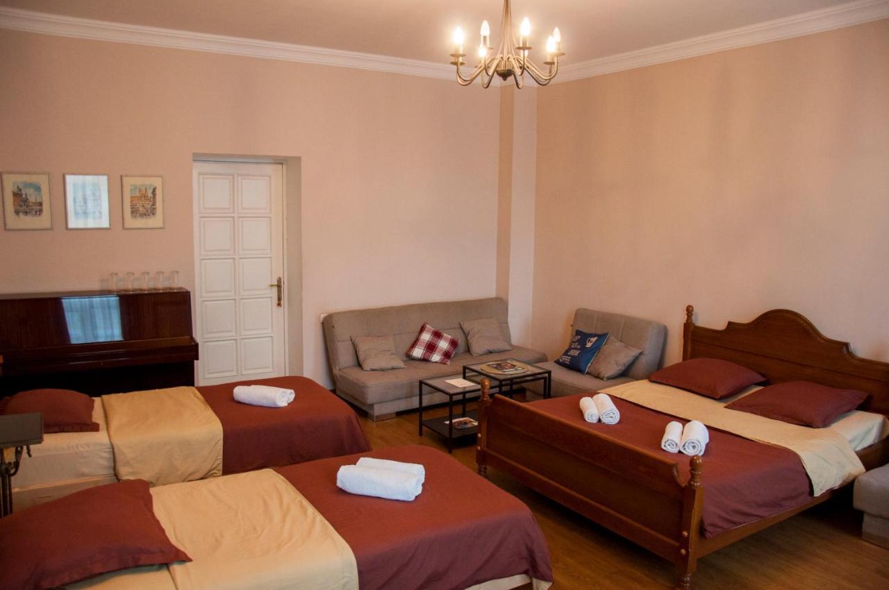 Guest House Lile Tbilisi Exterior photo