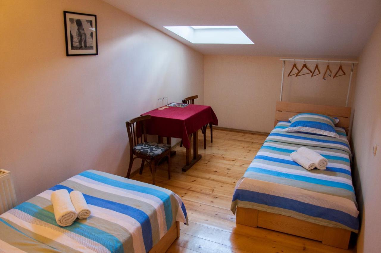 Guest House Lile Tbilisi Exterior photo