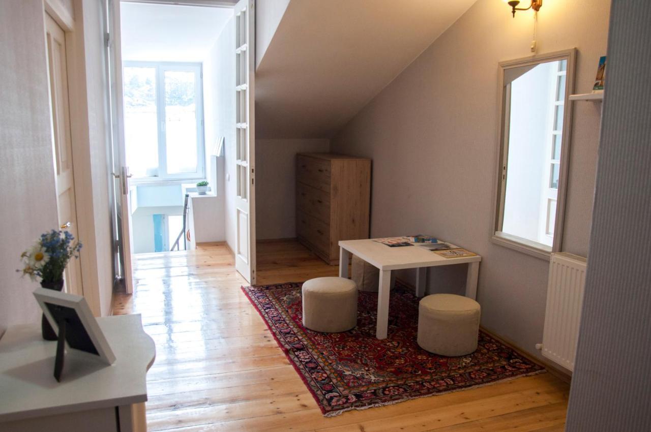 Guest House Lile Tbilisi Exterior photo