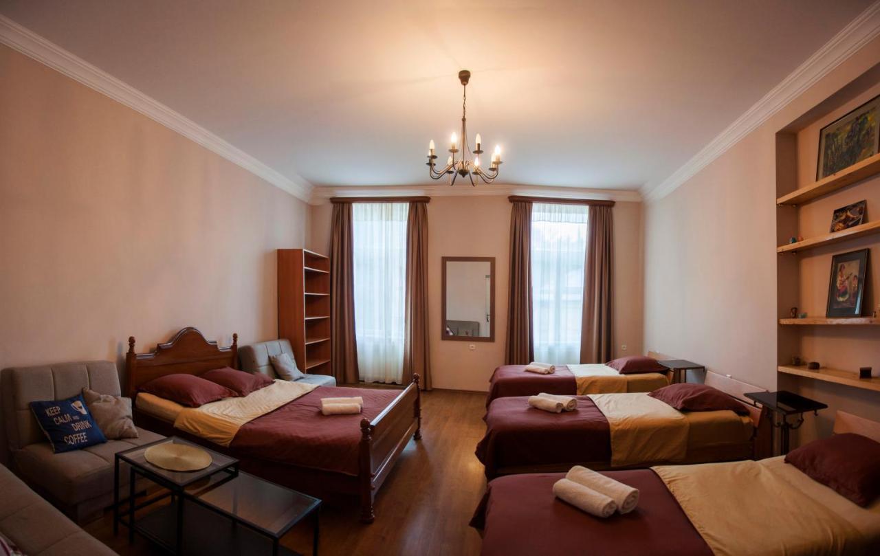 Guest House Lile Tbilisi Exterior photo