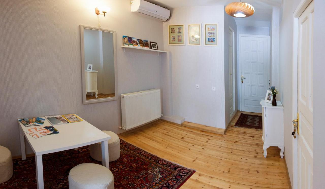 Guest House Lile Tbilisi Exterior photo